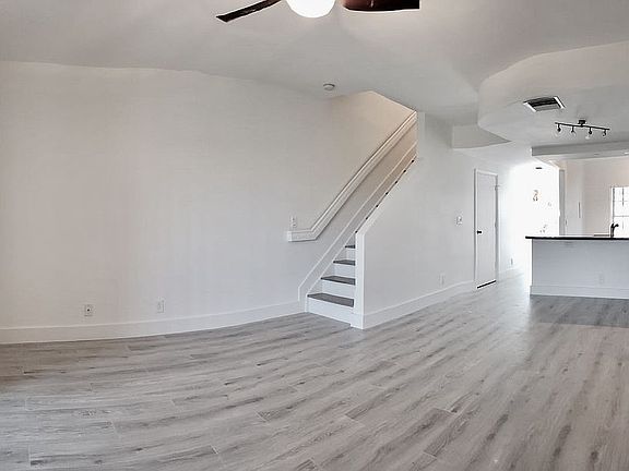 3rd image of 16691 Hemingway Dr