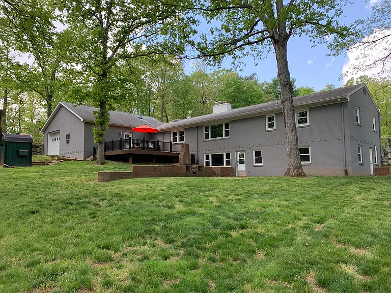 118 Lakeland Dr — Photo 40