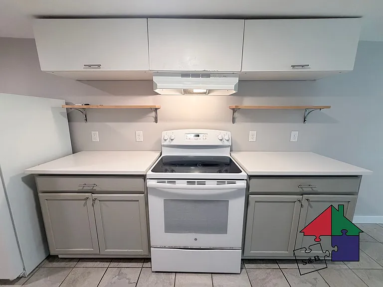 110 Northfield St — Photo 6