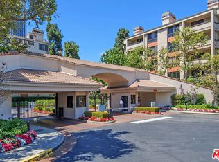 2131 Century Park Ln APT 109, Los Angeles, CA 90067