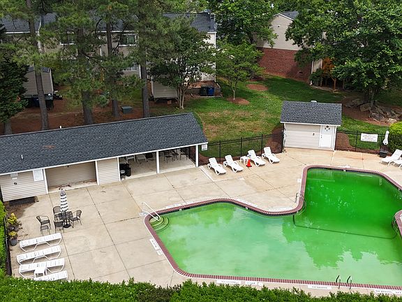 2nd image of 7719 Kingsberry Ct