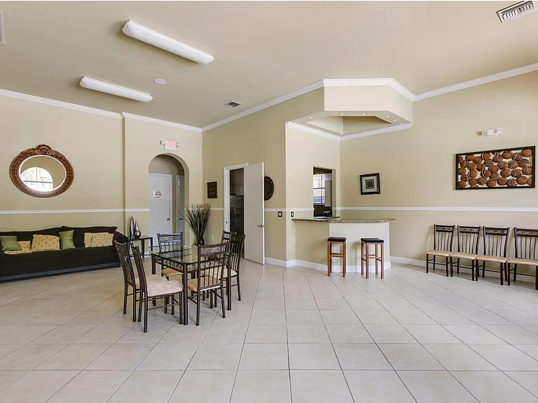 5028 SW 141st Ave — Photo 5