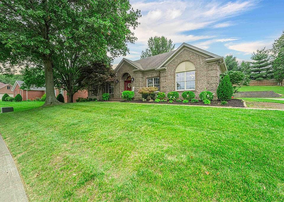 2732 Hillbrooke Pkwy, Owensboro, KY 42303 Zillow