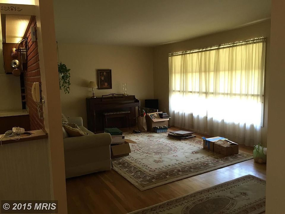 2nd image of 2900 Shanandale Dr
