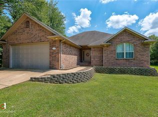 20 Castle Acre Ln, Bella Vista, AR 72715