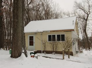 2005 Fairfield Ave, Wixom, MI 48393