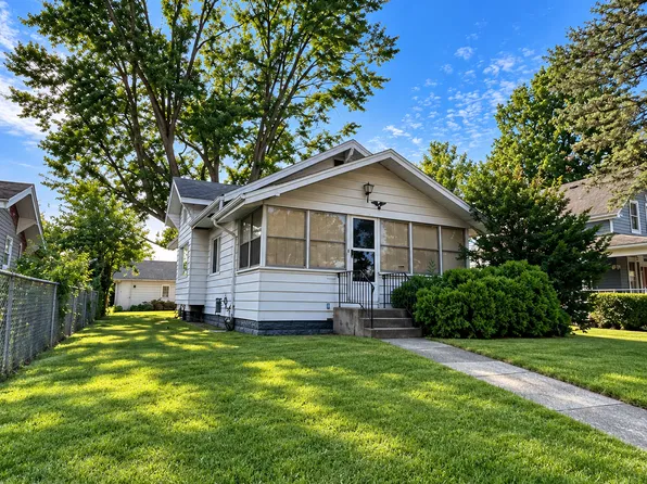 725 S Logan St, South Bend, IN 46615