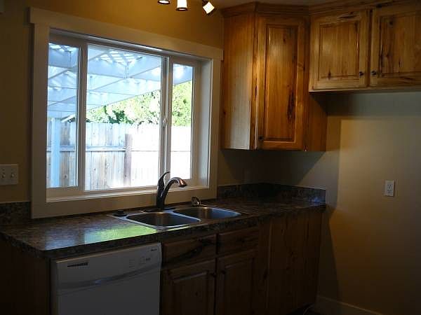 1st image of 1604 Juniper Dr