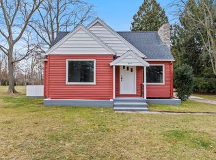 812 N Irving St, Greenville, MI 48838