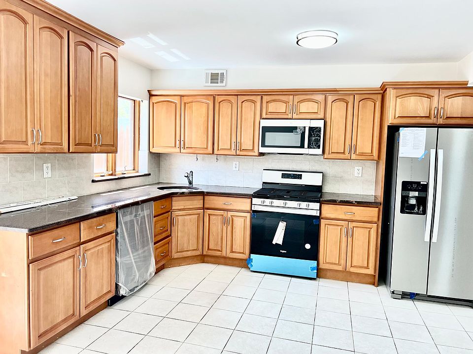 1st image of 2726 Mill Ave #1