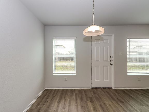3rd image of 24318 Rossi Gardens Cir