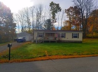 10 Hunter St, Springfield, VT 05156