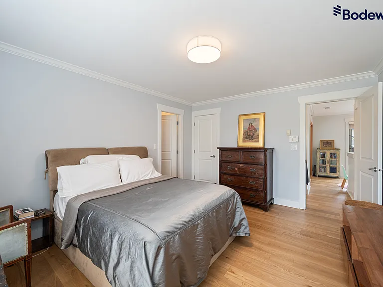 2566 W 3rd Ave — Photo 21