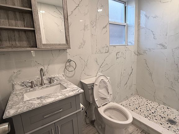 3rd image of 1635 Research Ave Floor 1