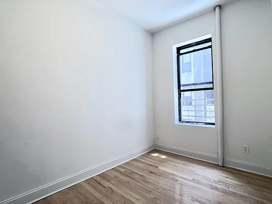 Rented by Sovereign Associates | media 22