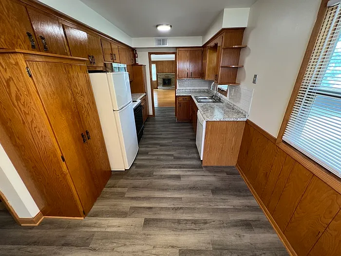 3121 Roosevelt St NE — Photo 5