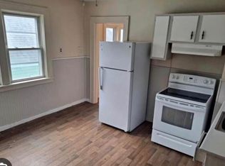 907 Bacon St APT 1, Utica, NY 13501