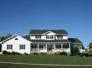 1643 Hackberry Dr, Norfolk, NE 68701