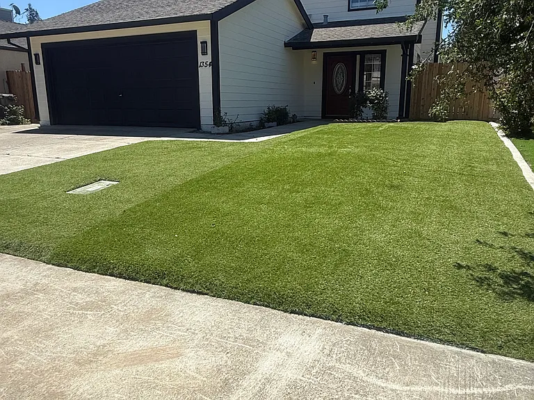 1354 Elwood St — Photo 1