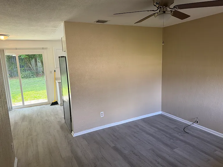 5113 Cliveden Dr — Photo 13