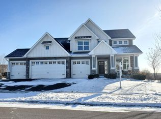 19364 Huntington Ave, Lakeville, MN 55044