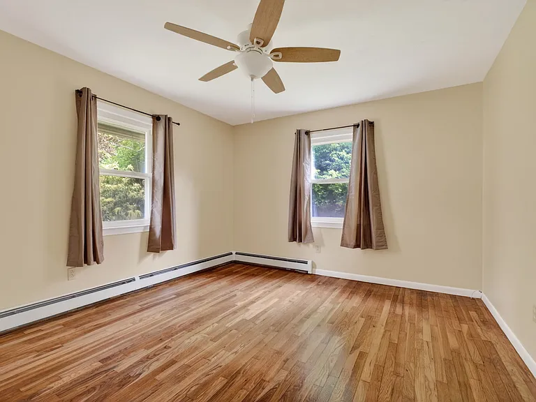 121 Cherry Hill Rd — Photo 21