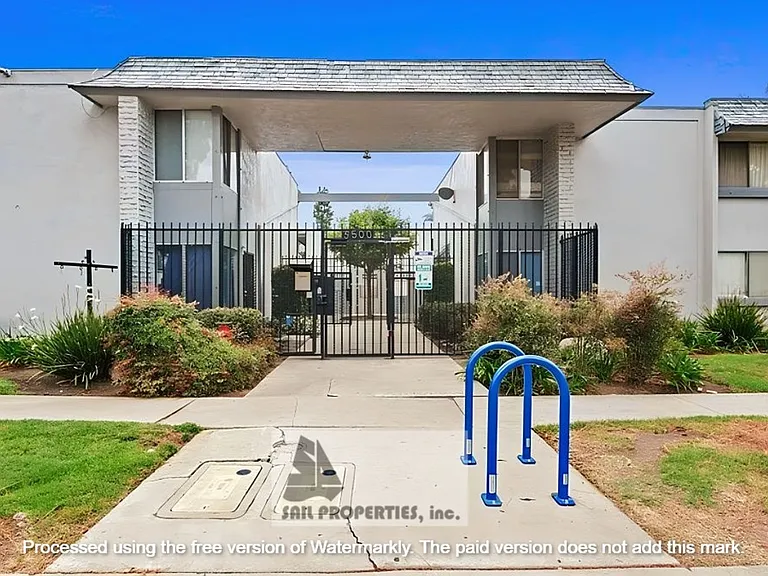 5500 Ackerfield Ave #310 — Photo 1