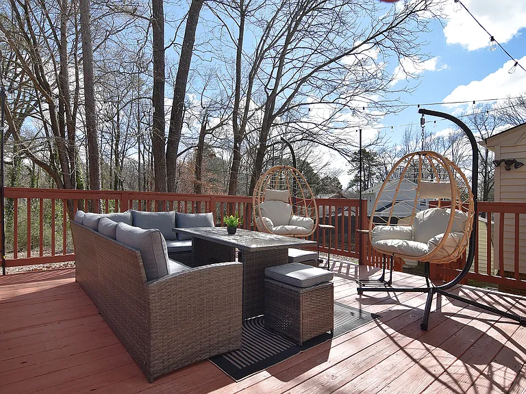 Chestnut Lake Dr — Photo 10