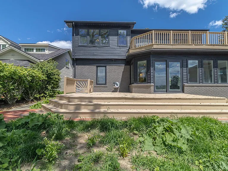 1210 River Rd — Photo 35
