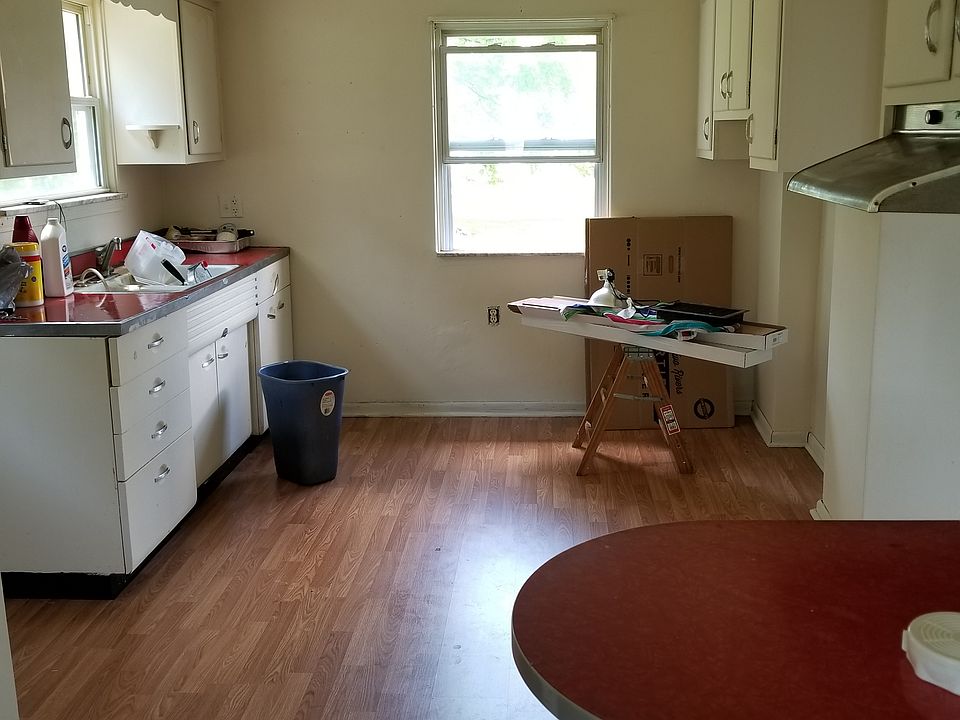 1st image of 1911 Gay Ave