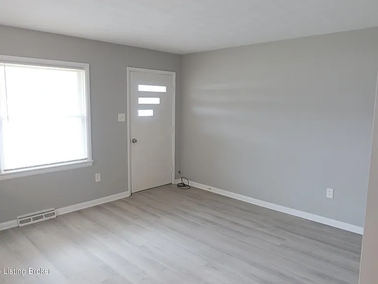 4920 Old Mill Rd #B — Photo 15