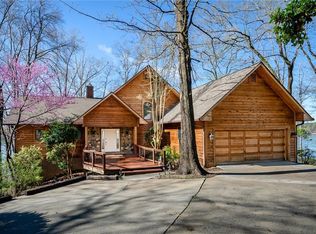 111 Mohawk Ln, Westminster, SC 29693