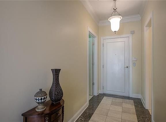 3rd image of 2929 McGee 300 St #300
