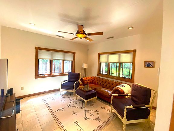 4th image of 1248 Fairview Ct