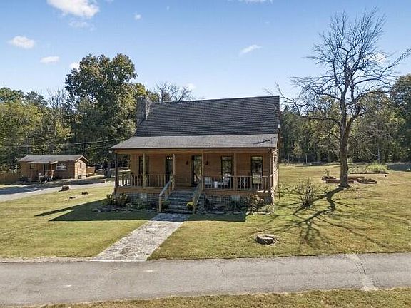 2nd image of 2325 Newman Rd
