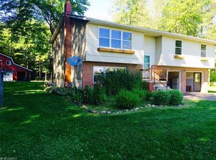17710 Burton Windsor Rd, Middlefield, OH 44062