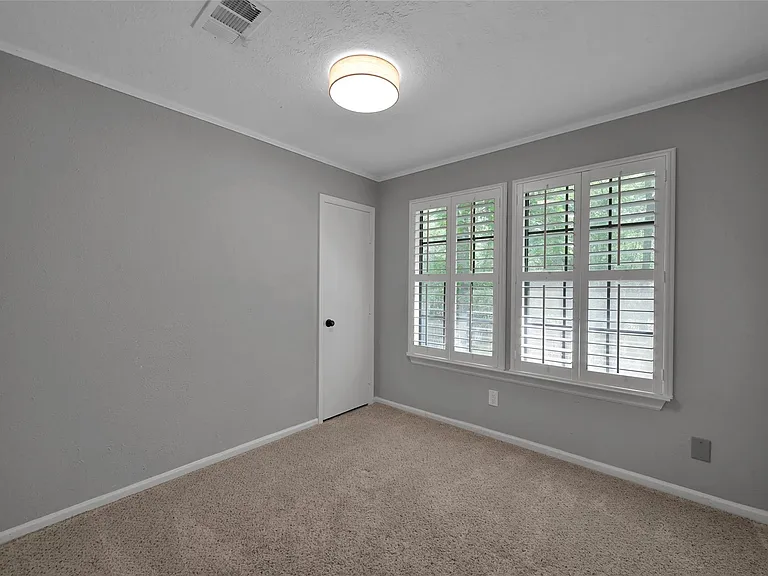 14 E Wandering Oak Dr — Photo 35