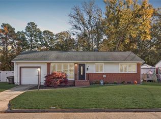 214 Avon Rd, Hampton, VA 23666