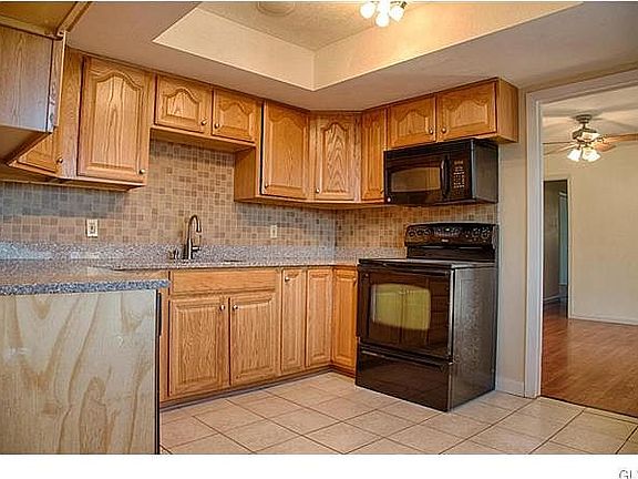 4th image of 213 Brentwood Ave