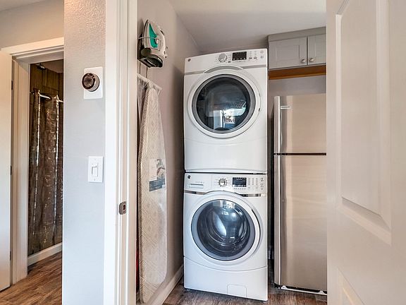 5th image of 1313 W Morena Blvd #16