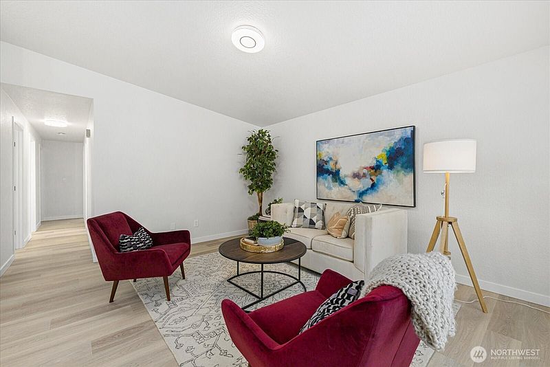 5th image of 1813 SW 355th Place