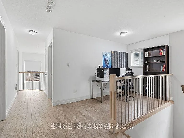 464 Jessica Way — Photo 27