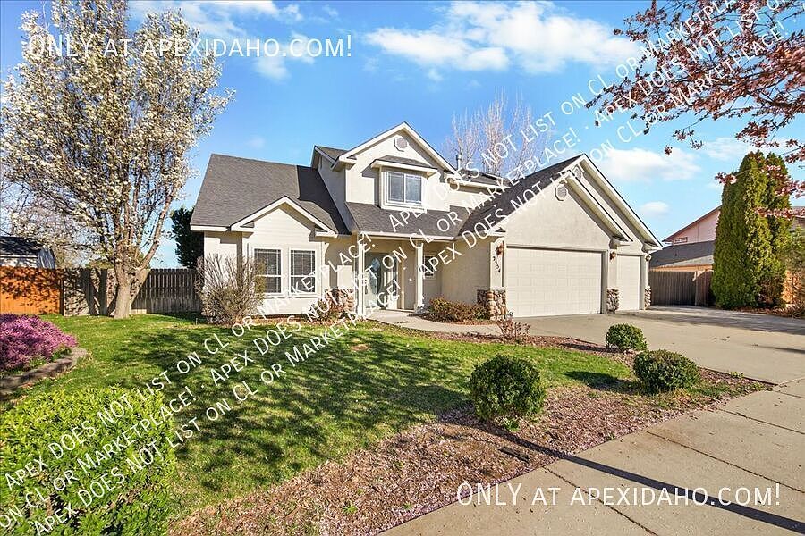 1st image of 2554 E Green Canyon Dr