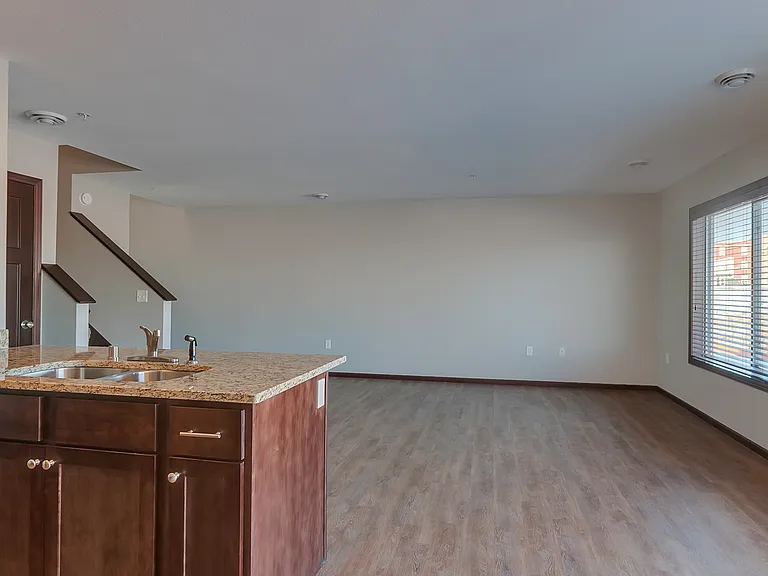 667 Roberts Rd — Photo 10