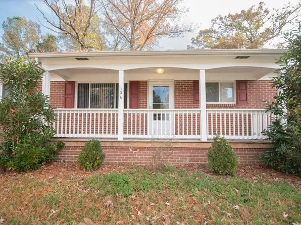126 Alan Dr, Newport News, VA 23602