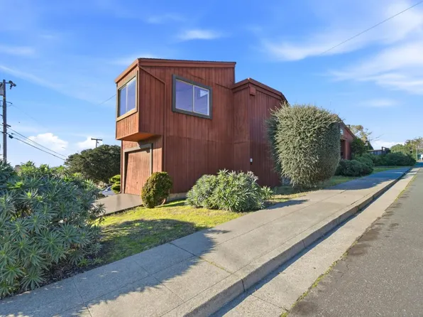 323 Humboldt St, Richmond, CA 94805