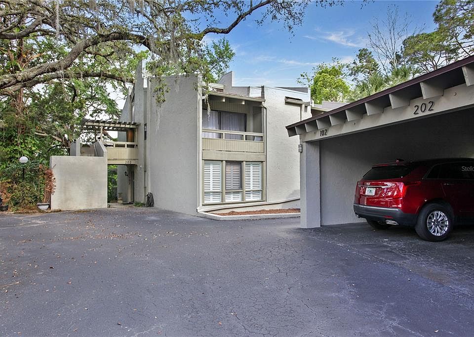 1st image of 102 FAIRWAY DRIVE #102
