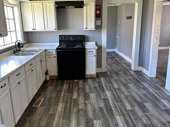 2nd image of 1086 Wabash Cir