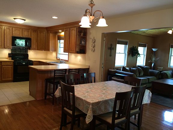 3rd image of 2808 Terrace Dr