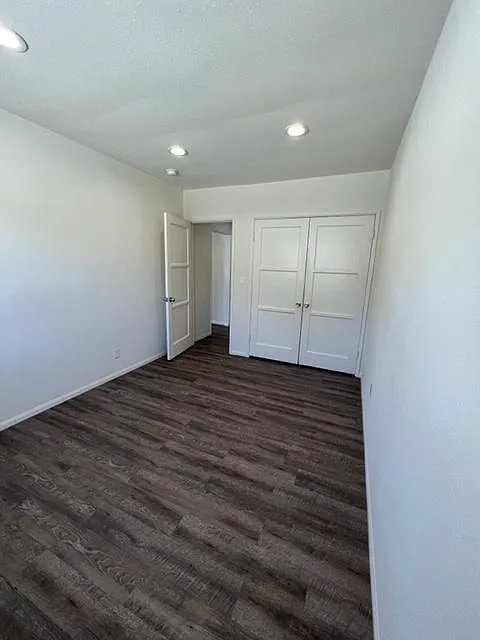 25120 Newhall Ave — Photo 4